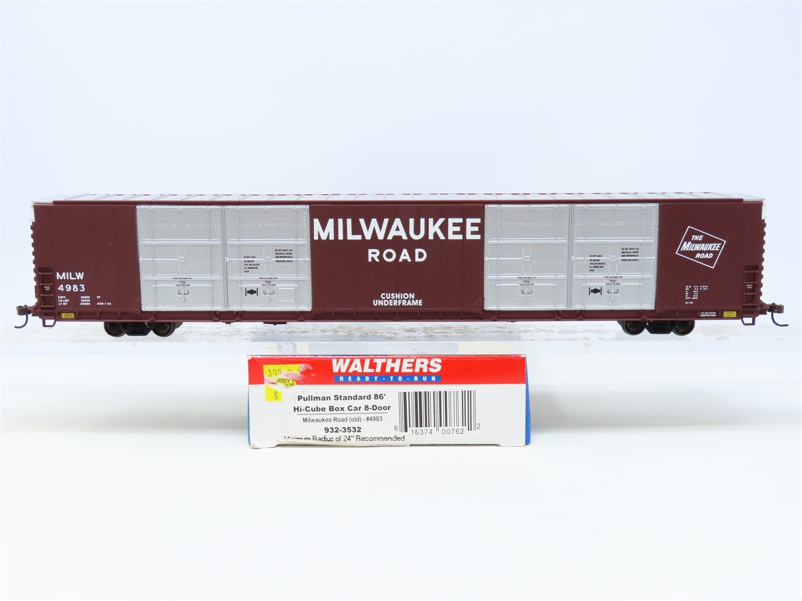 HO Scale Walthers 932-3532 MILW Milwaukee Road 86' Hi-Cube Box Car #4983