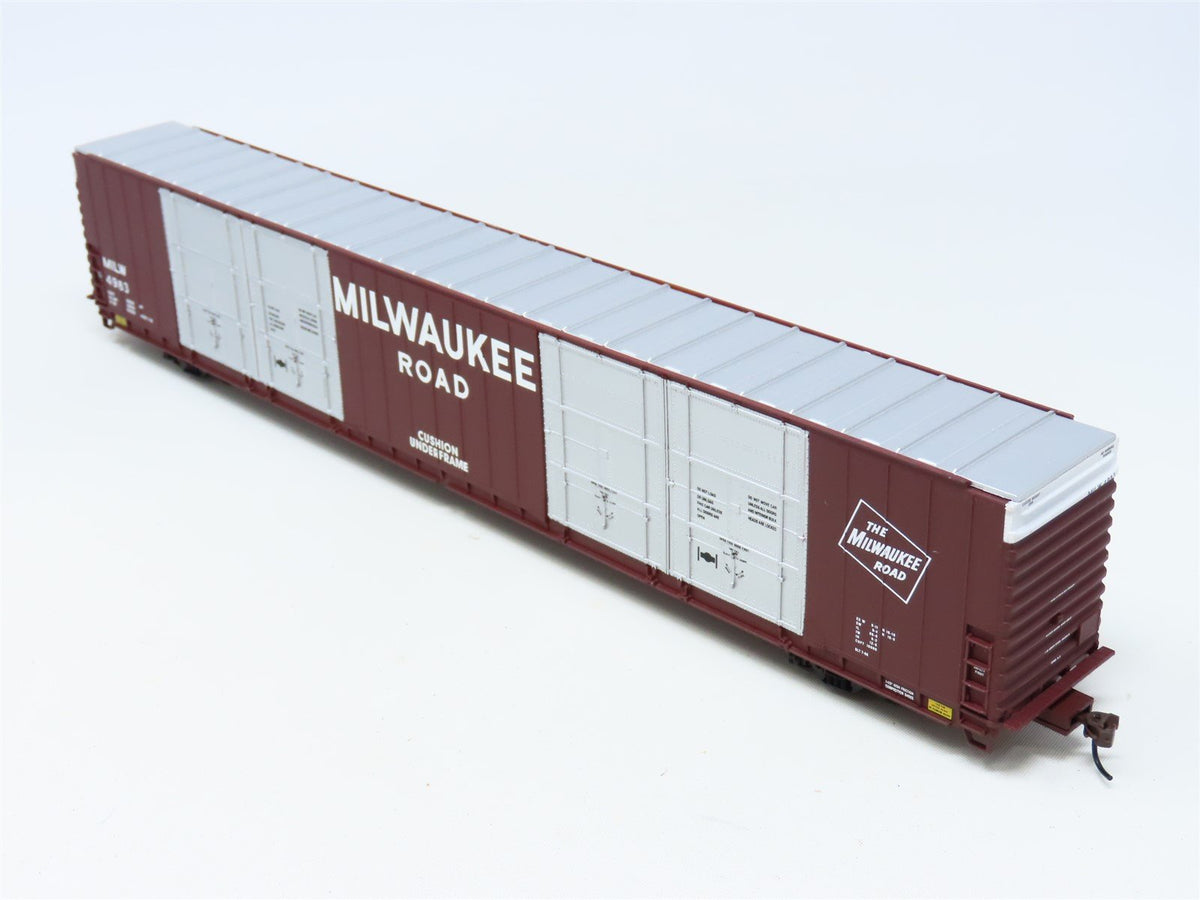 HO Scale Walthers 932-3532 MILW Milwaukee Road 86&#39; Hi-Cube Box Car #4983