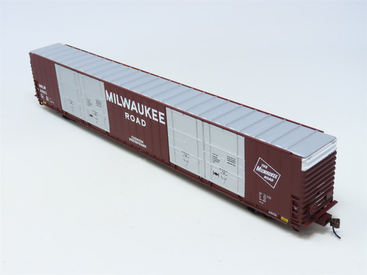 HO Scale Walthers 932-3532 MILW Milwaukee Road 86&#39; Hi-Cube Box Car #4983