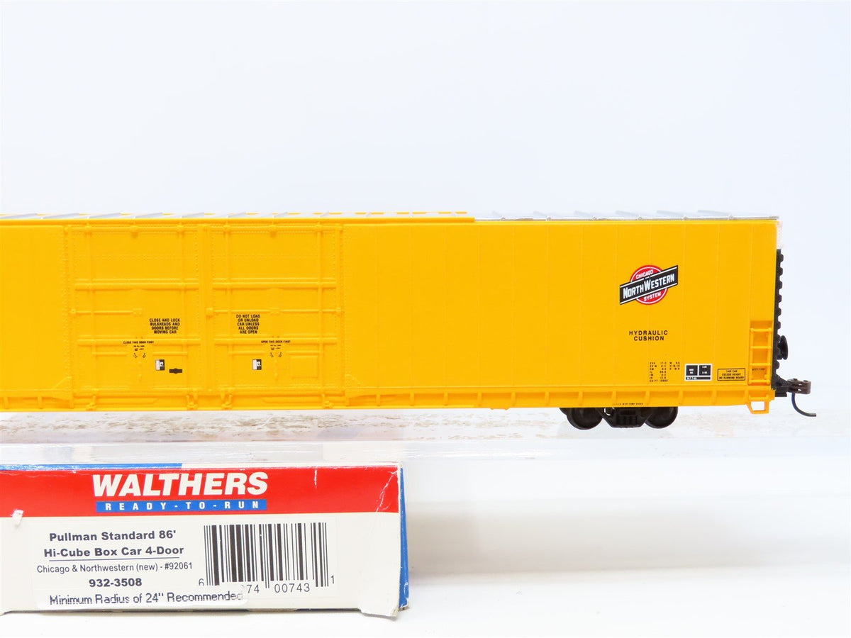 HO Scale Walthers 932-3508 CNW Chicago North Western 86&#39; Hi-Cube Box Car #92061