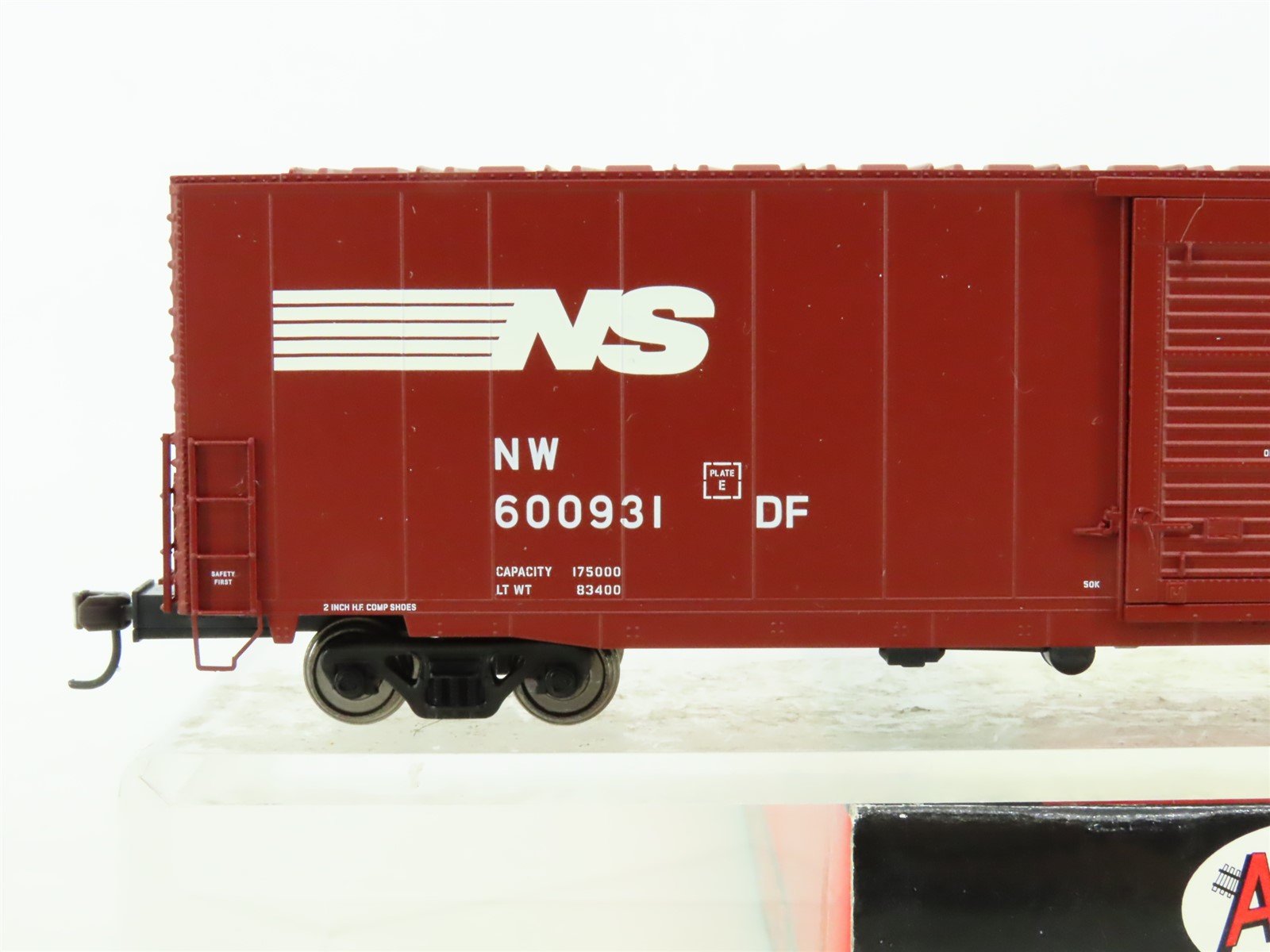 HO Scale Atlas 1659-1 NW NS Norfolk Southern 60' Auto Parts Box Car #6 -  Model Train Market