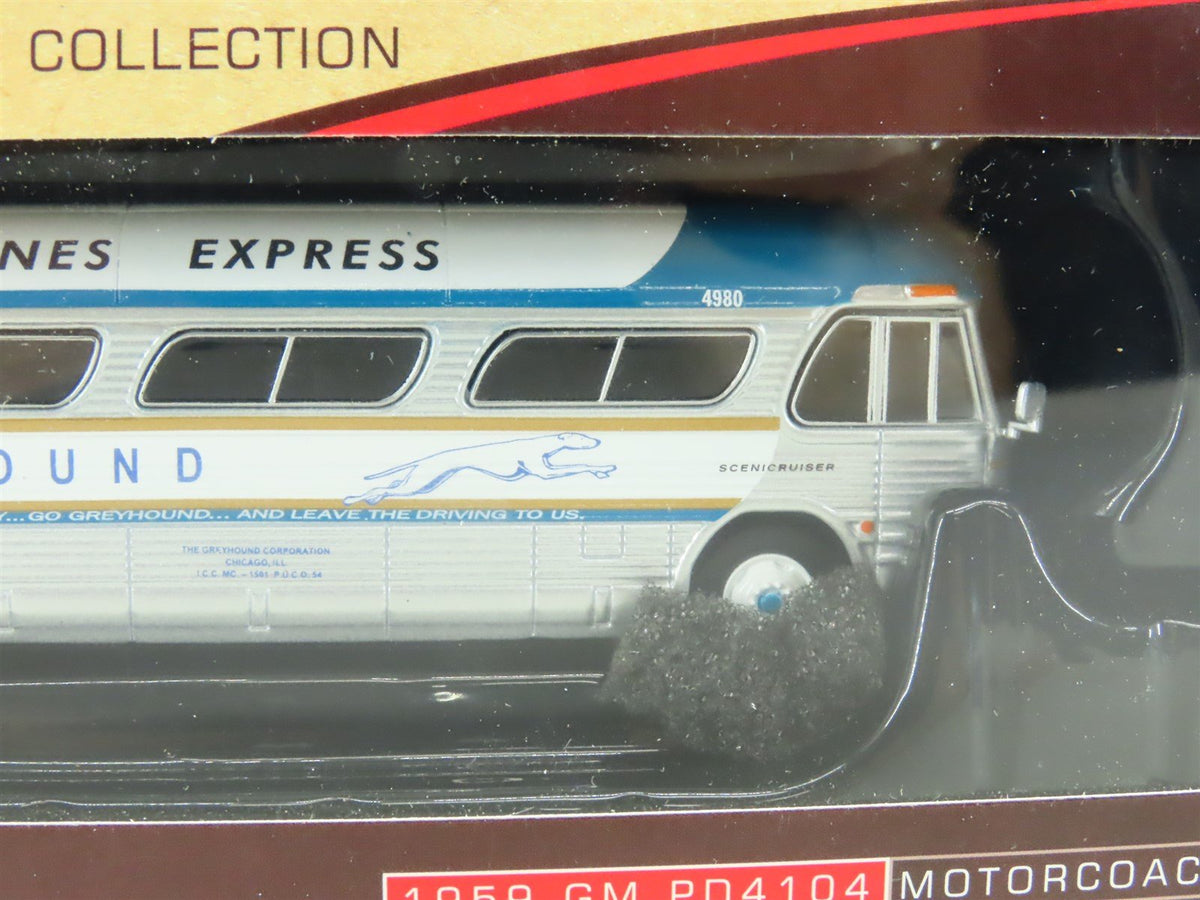 HO 1/87 Scale Iconic Replica #87-0207 GM PD-4104 Greyhound Bus - Airport Express