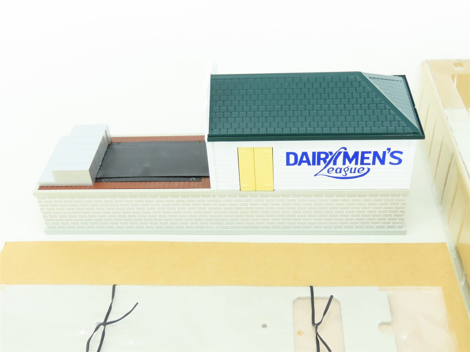 O 1/48 Scale K-Line 6-14291 Dairymen's League Operating Milk Loading Depot