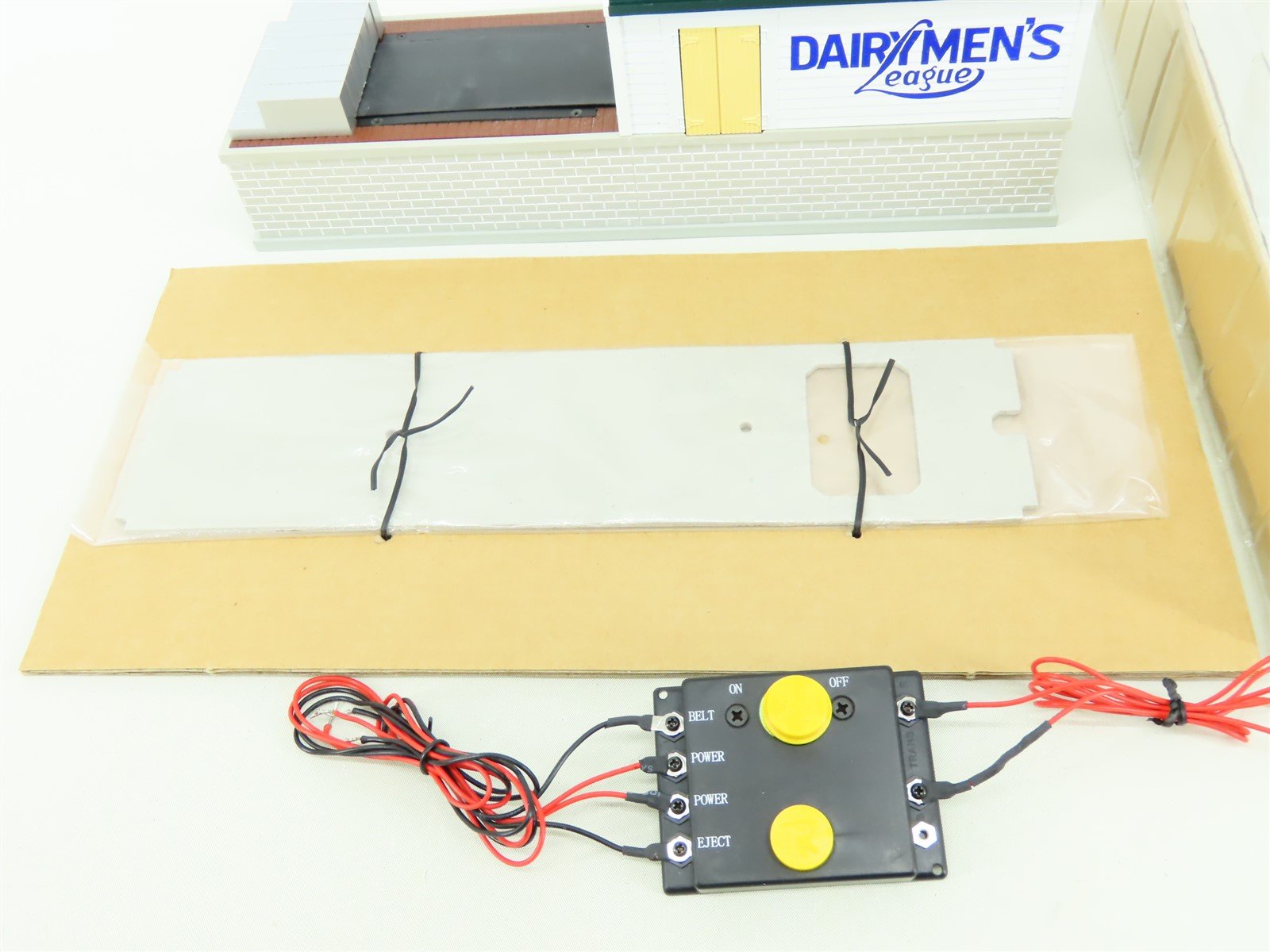 O 1/48 Scale K-Line 6-14291 Dairymen's League Operating Milk Loading Depot