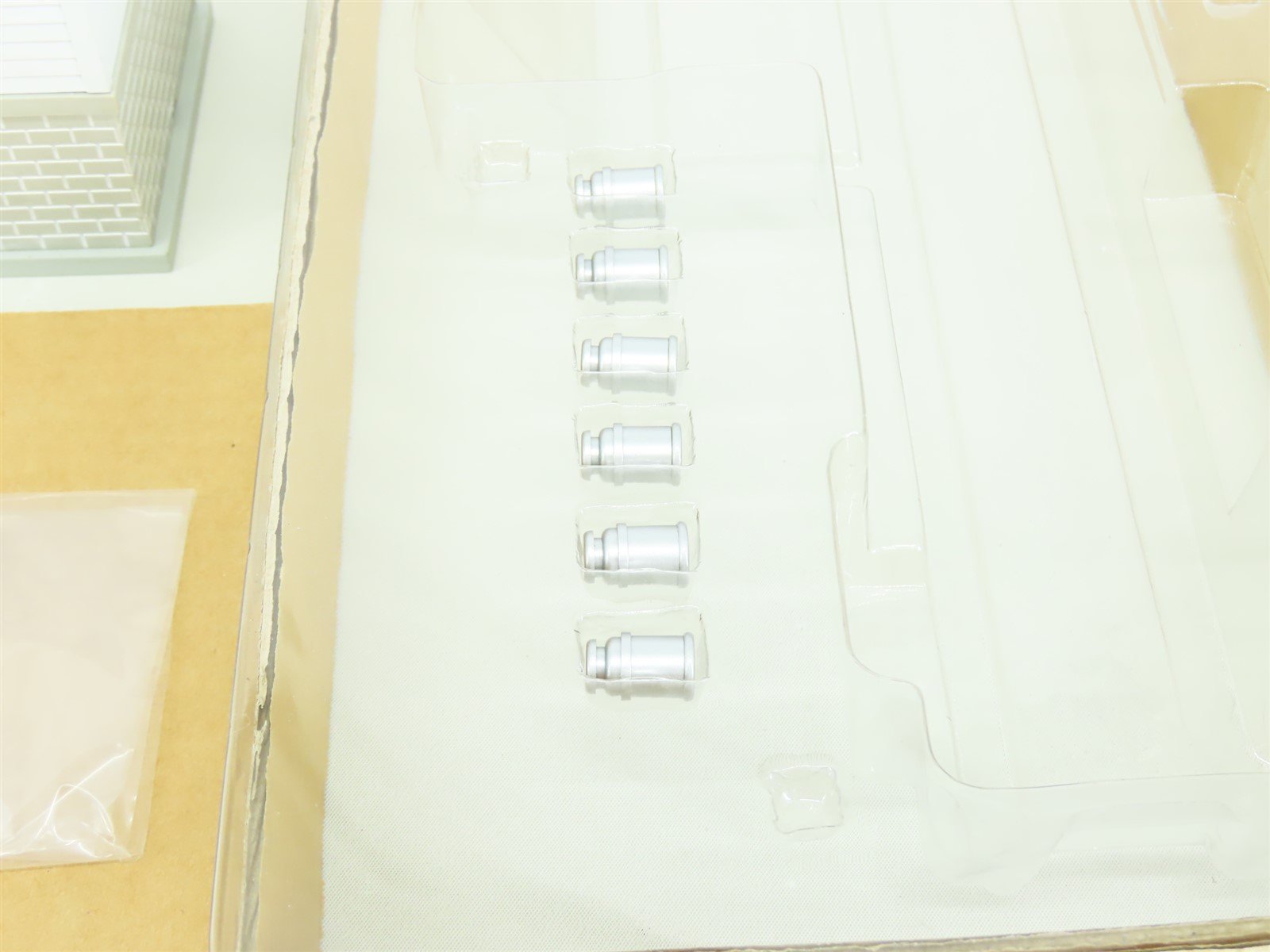 O 1/48 Scale K-Line 6-14291 Dairymen's League Operating Milk Loading Depot