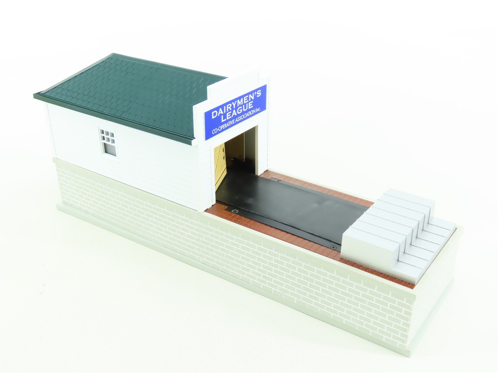 O 1/48 Scale K-Line 6-14291 Dairymen's League Operating Milk Loading Depot