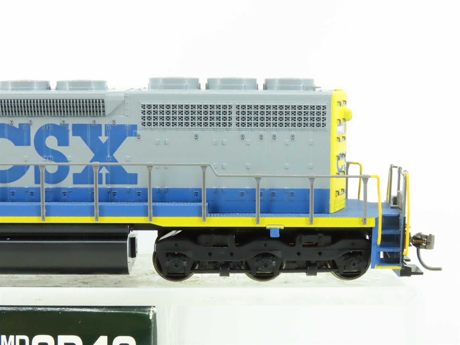 HO Scale KATO 37-01R CSX Transportation EMD SD40 Diesel Locomotive 