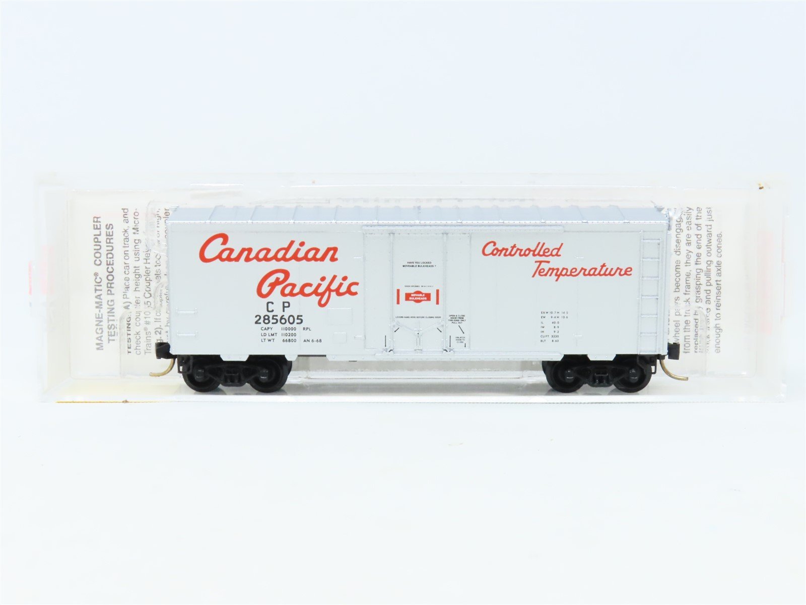 N Micro-Trains MTL 74040/3 CP Canadian Pacific 40' Plug Door Box Car #285605