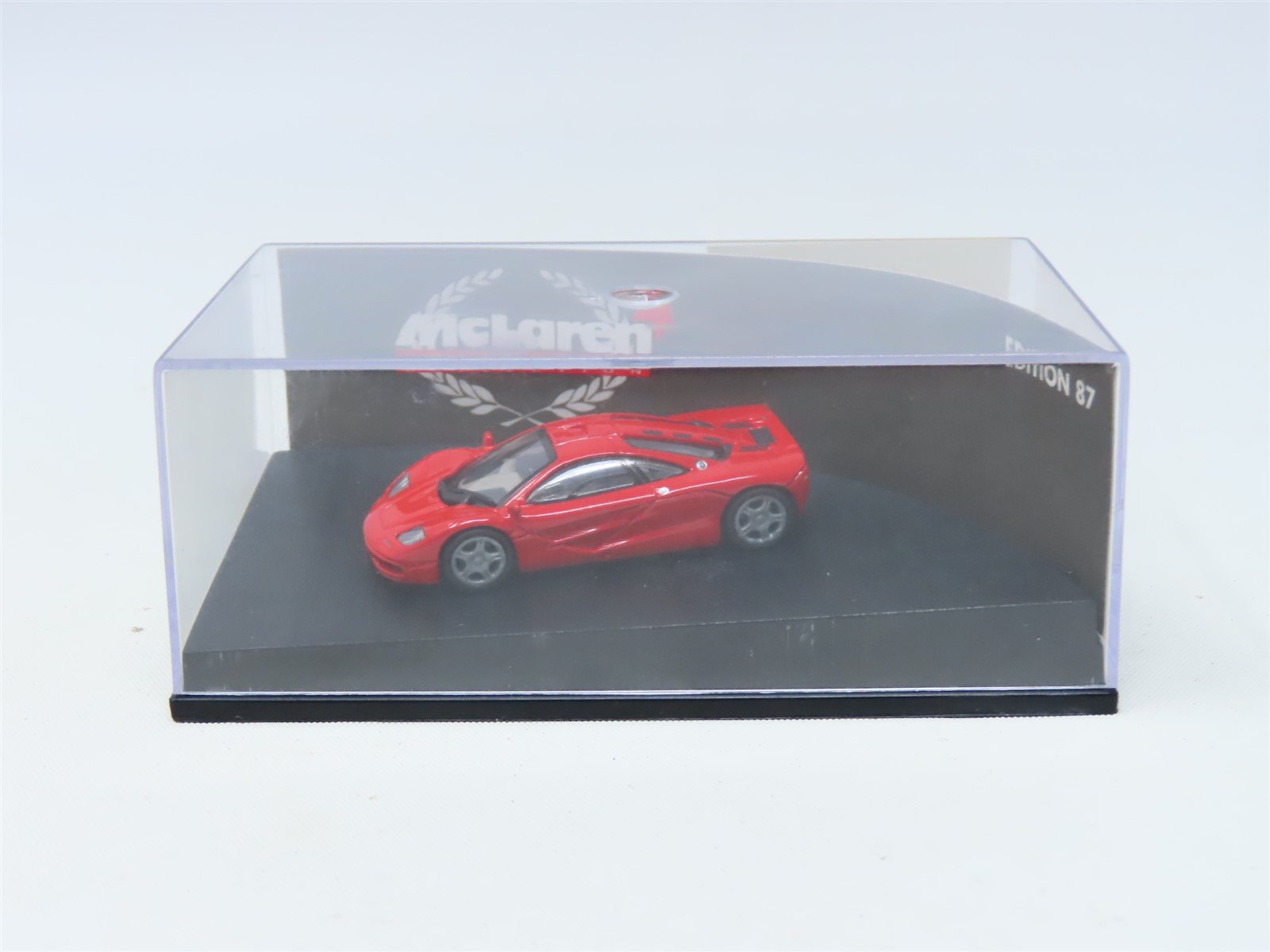 HO 1/87 Scale Paul's Model Art Die-Cast McLaren F1 Road Car - Red