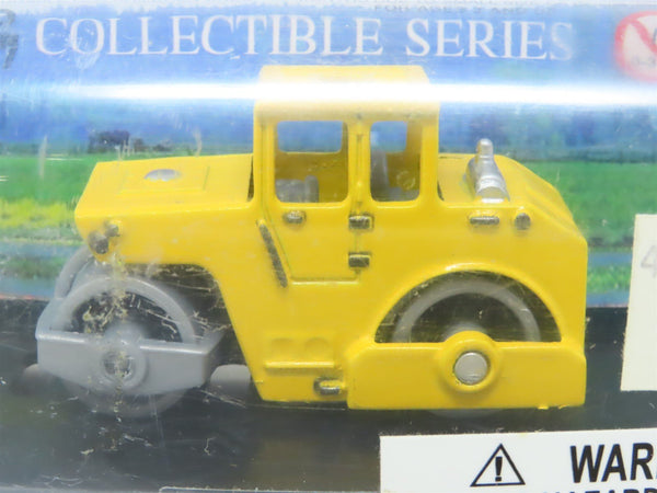 Steamroller Scale Model HO 1/87 Scale Smart Toys Collectible Series Steam Roller w/ Figure & S ...
