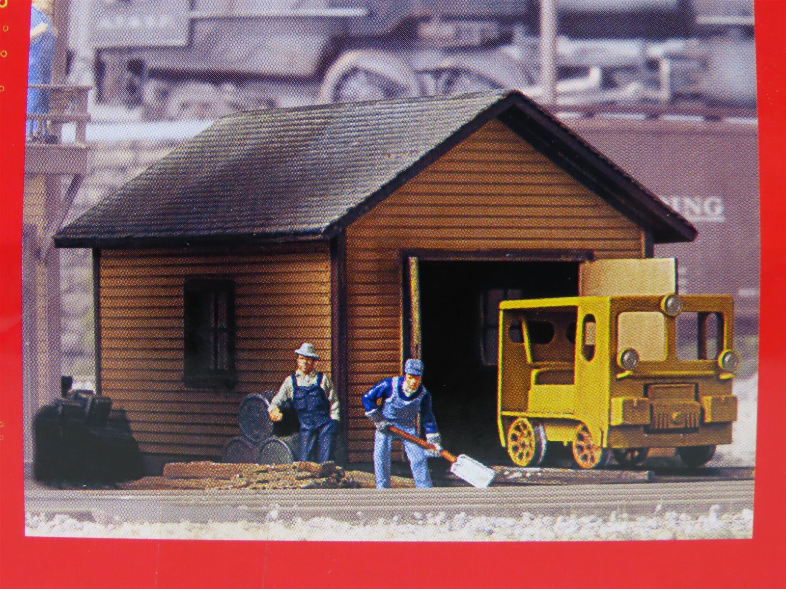 HO Walthers Built-Ups #933-2801 Speeder Shed, Speeder & Four Track Bumpers