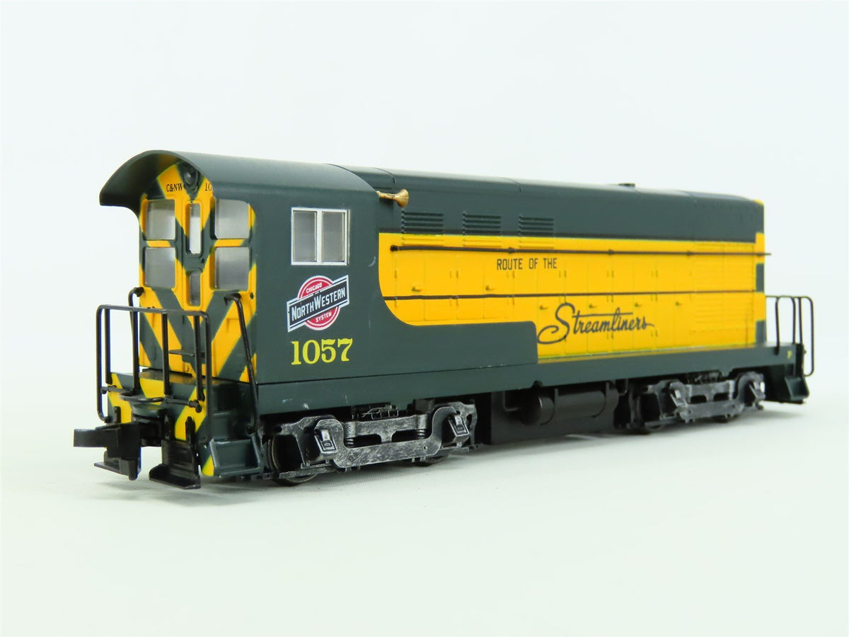 HO Scale Walthers CNW Chicago North Western FM H10-44 Diesel Locomotive #1057