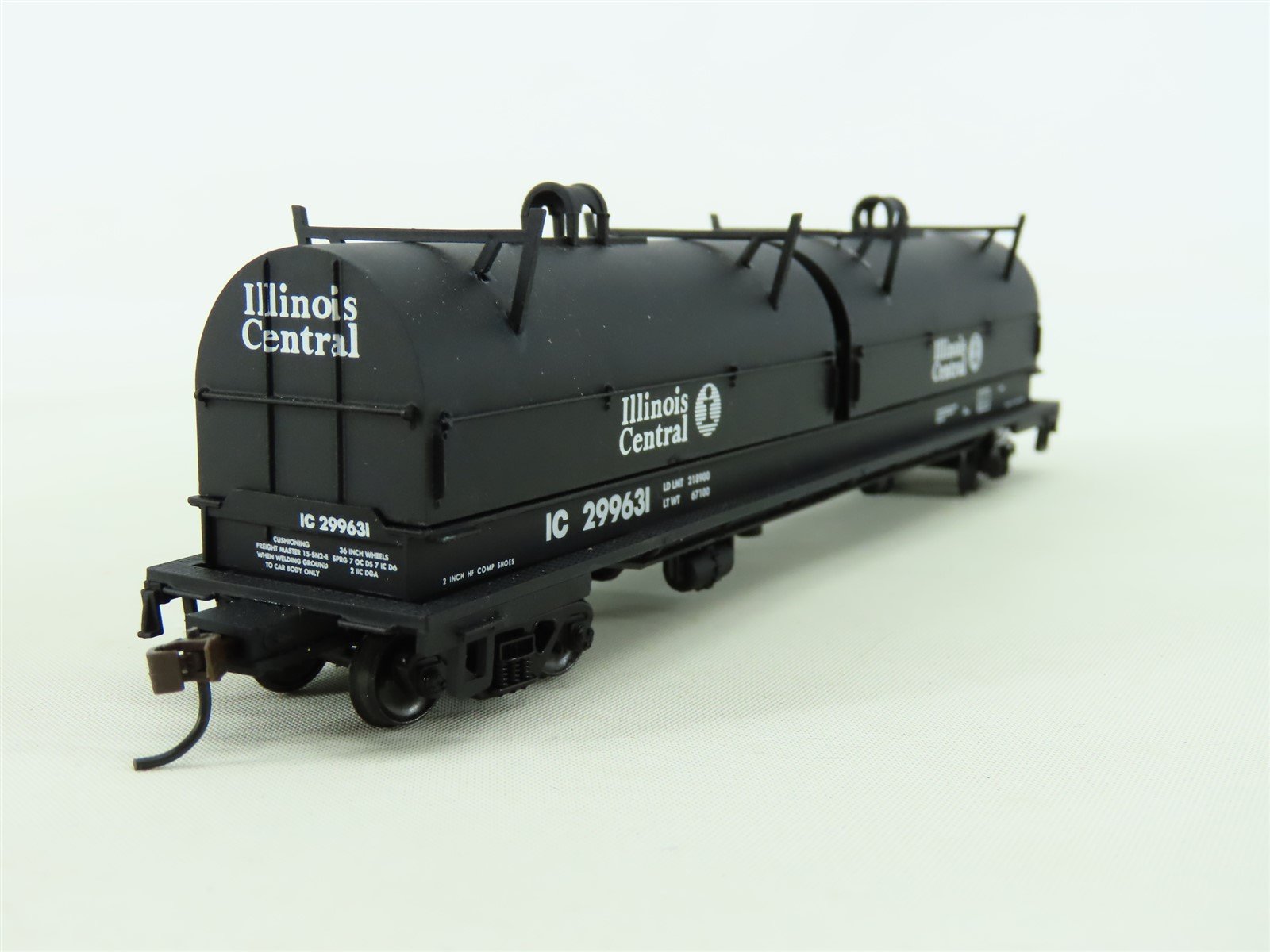 HO Scale Walthers 932-3889 IC Illinois Central 55' Cushion Coil Car #299631
