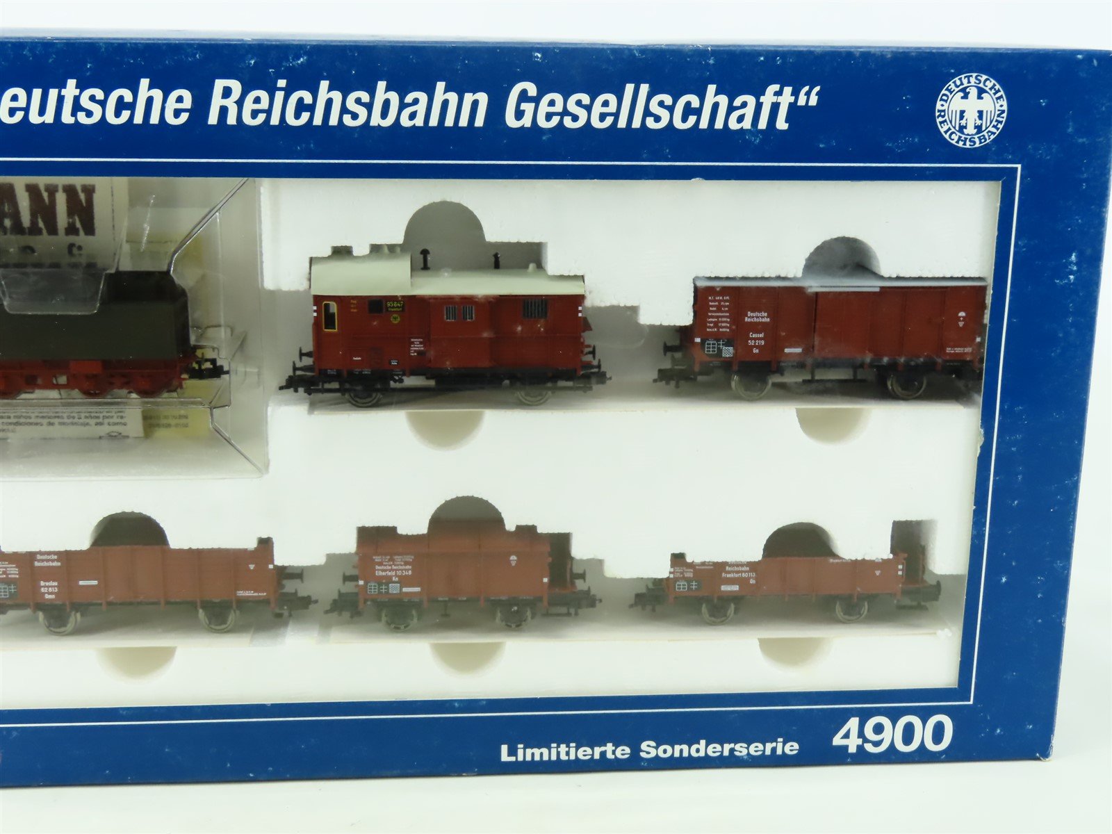 Selling HO Scale Fleischmann Locomotive Train & Tender