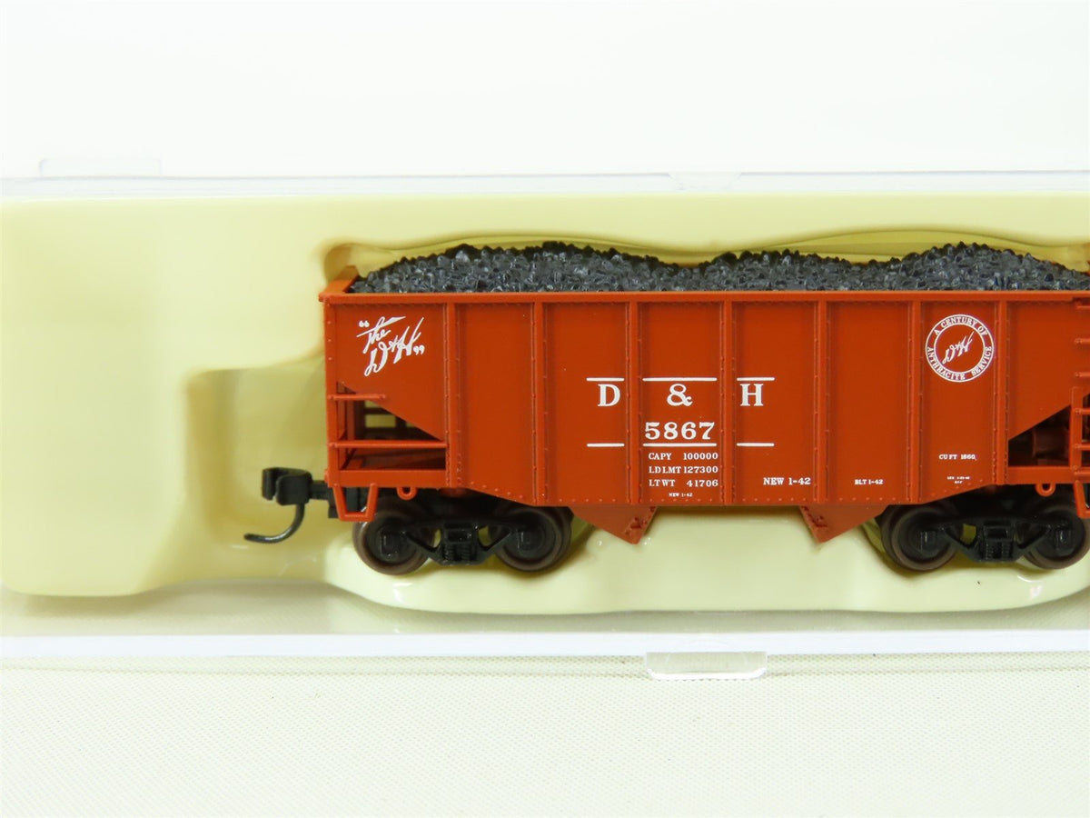 N Scale Atlas 41113 D&amp;H Delaware &amp; Hudson 2-Bay Open Hopper #5867 w/Coal Load