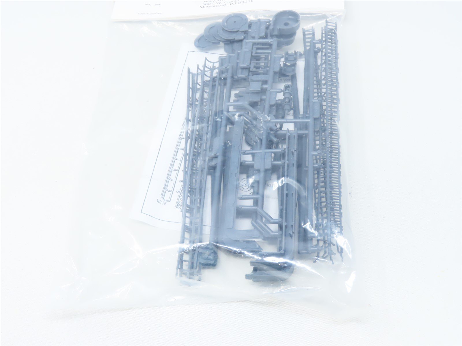 HO 1/87 Scale Walthers Cornerstone Kit #933-3515 Caged Ladders & Vent 5-Pack