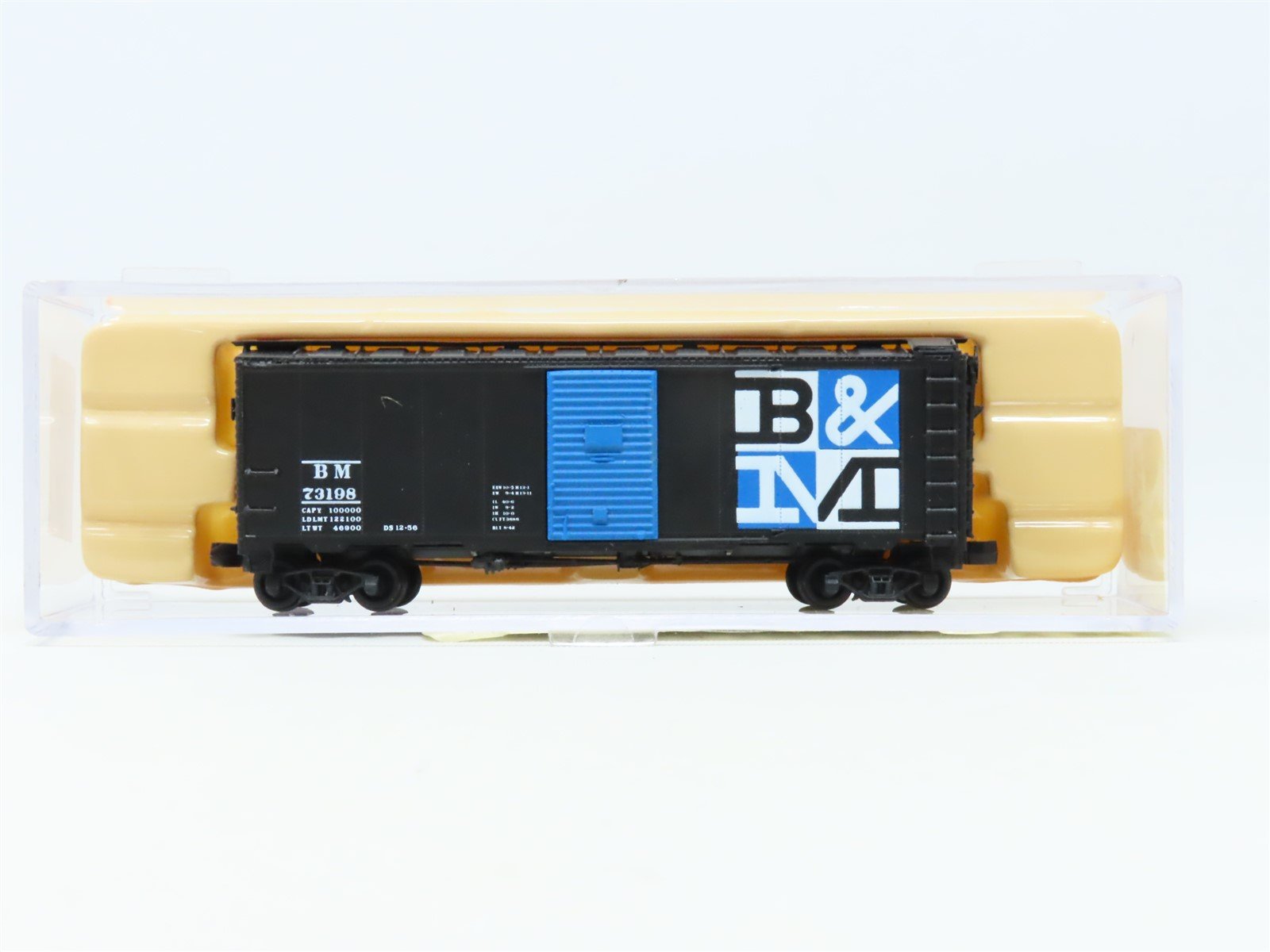 N Scale Neal's N-Gauging BM Boston & Maine 40' Single Door Box Car #73198