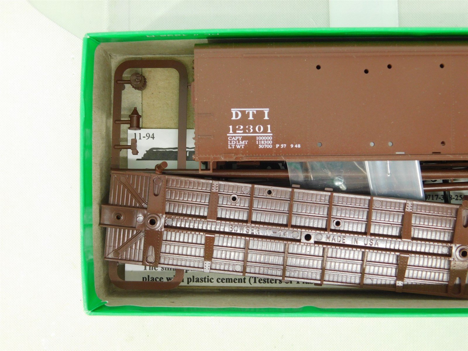 HO Scale Bowser Kit 55348 DTI Detroit Toledo & Ironton Steel Box Car #12301