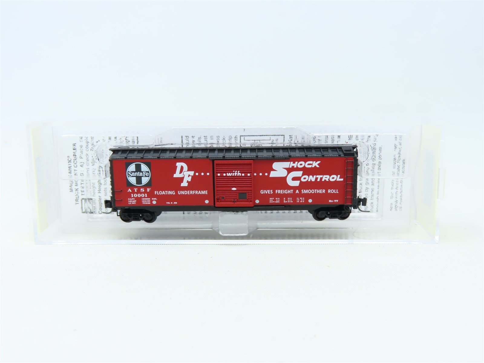 Z Micro-Trains MTL 505 00 240 ATSF Santa Fe "Shock Control" 50' Box Car #10001