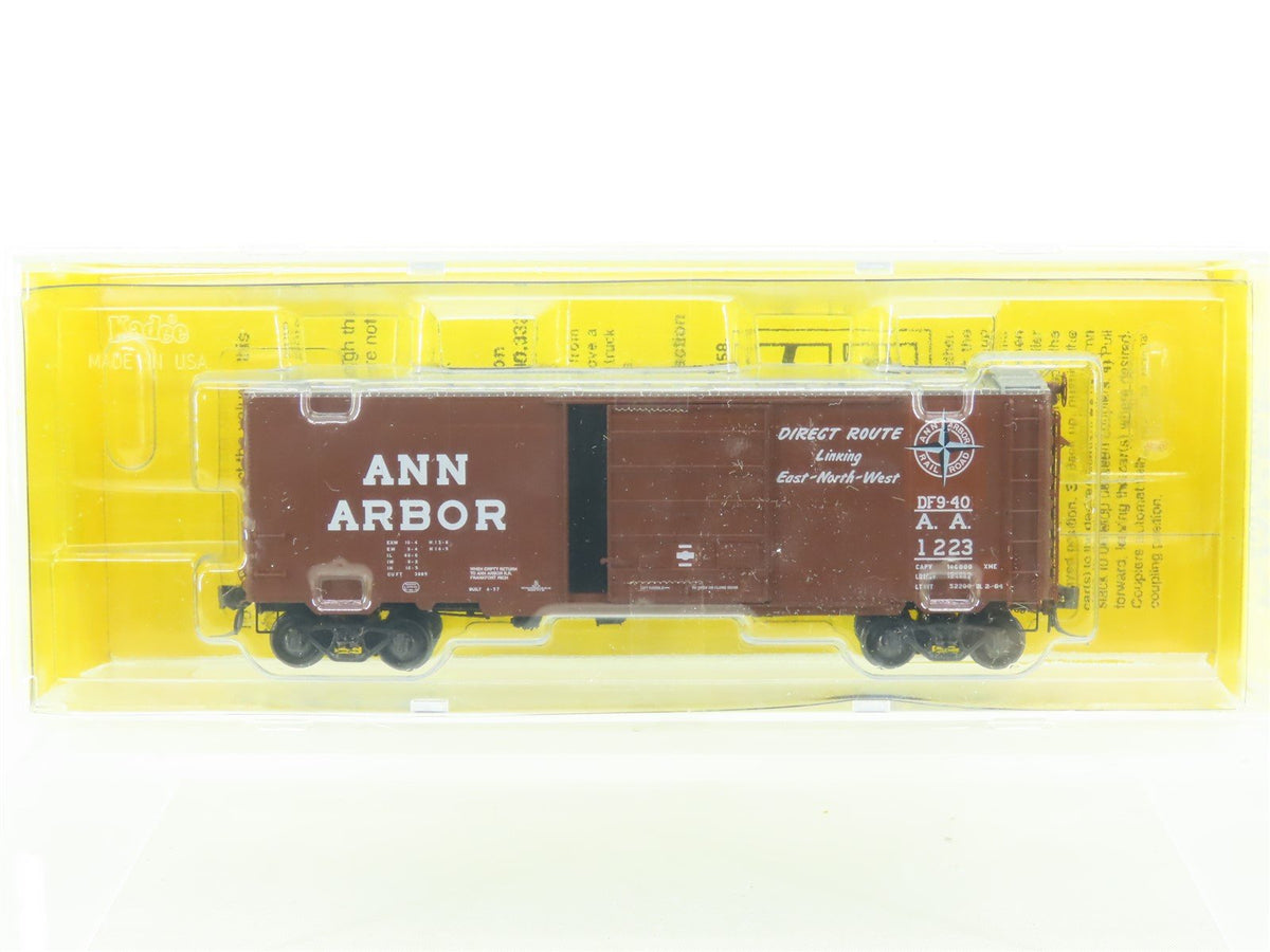 HO Scale Kadee #5231 AA Ann Arbor 40&#39; PS-1 Single Door Box Car #1223 - Sealed