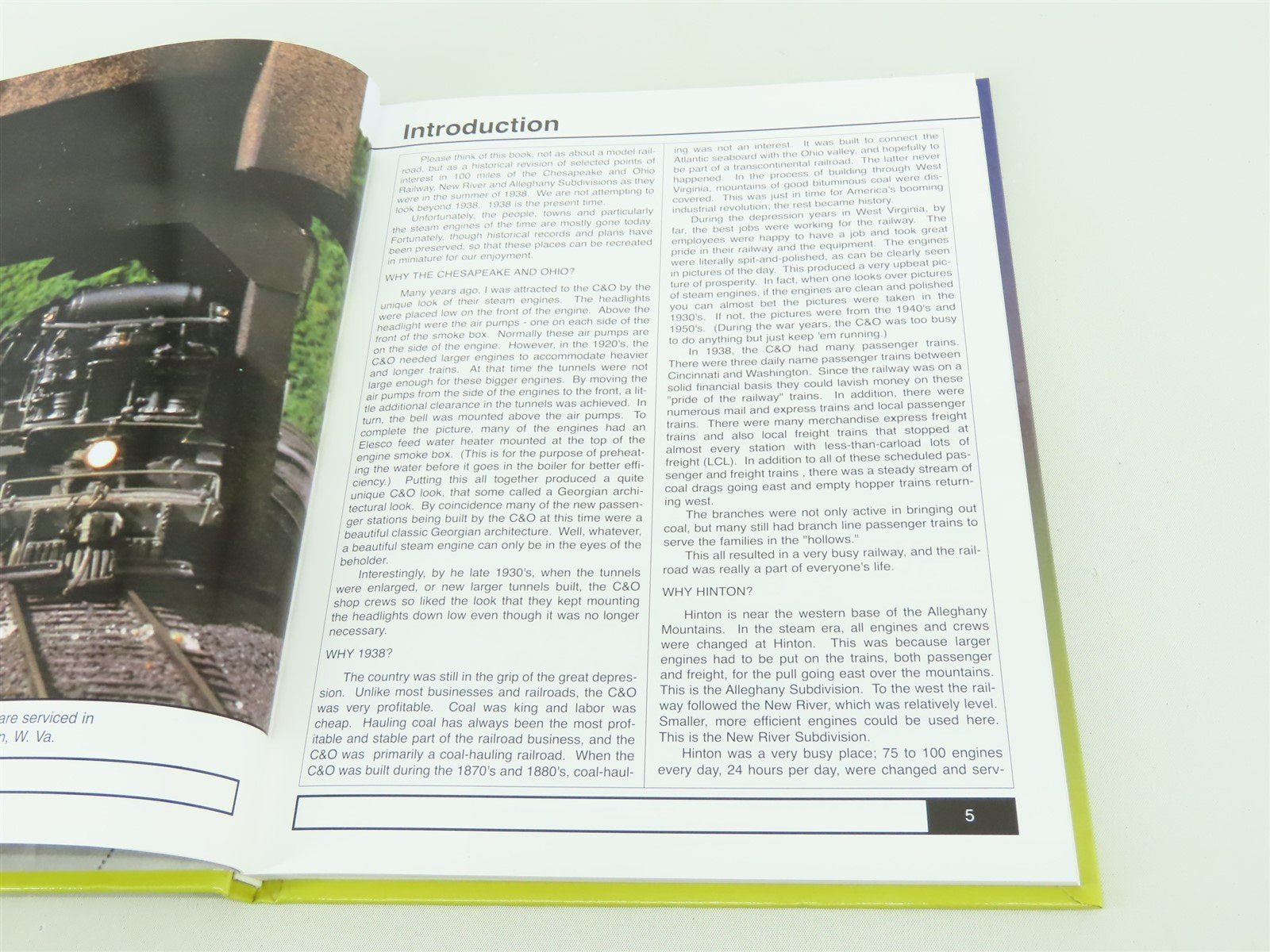 Chesapeake & Ohio: Steam in Color As Modeled by Dan Zugelter ©2005 HC Book