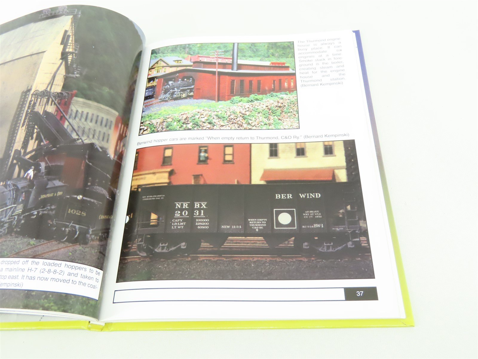 Chesapeake & Ohio: Steam in Color As Modeled by Dan Zugelter ©2005 HC Book