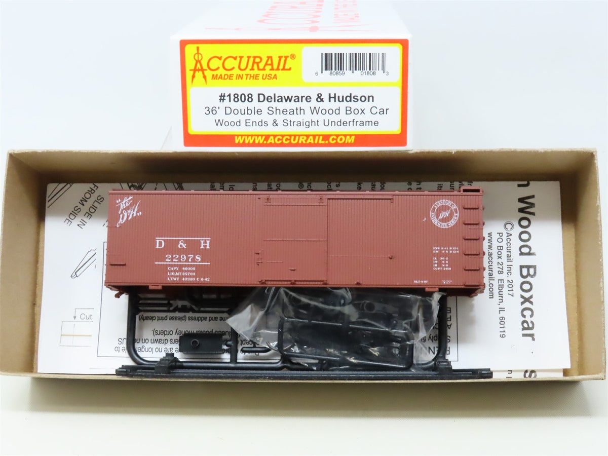 HO Scale Accurail Kit 1808 D&amp;H Delaware &amp; Hudson 36&#39; Wood Box Car #22978