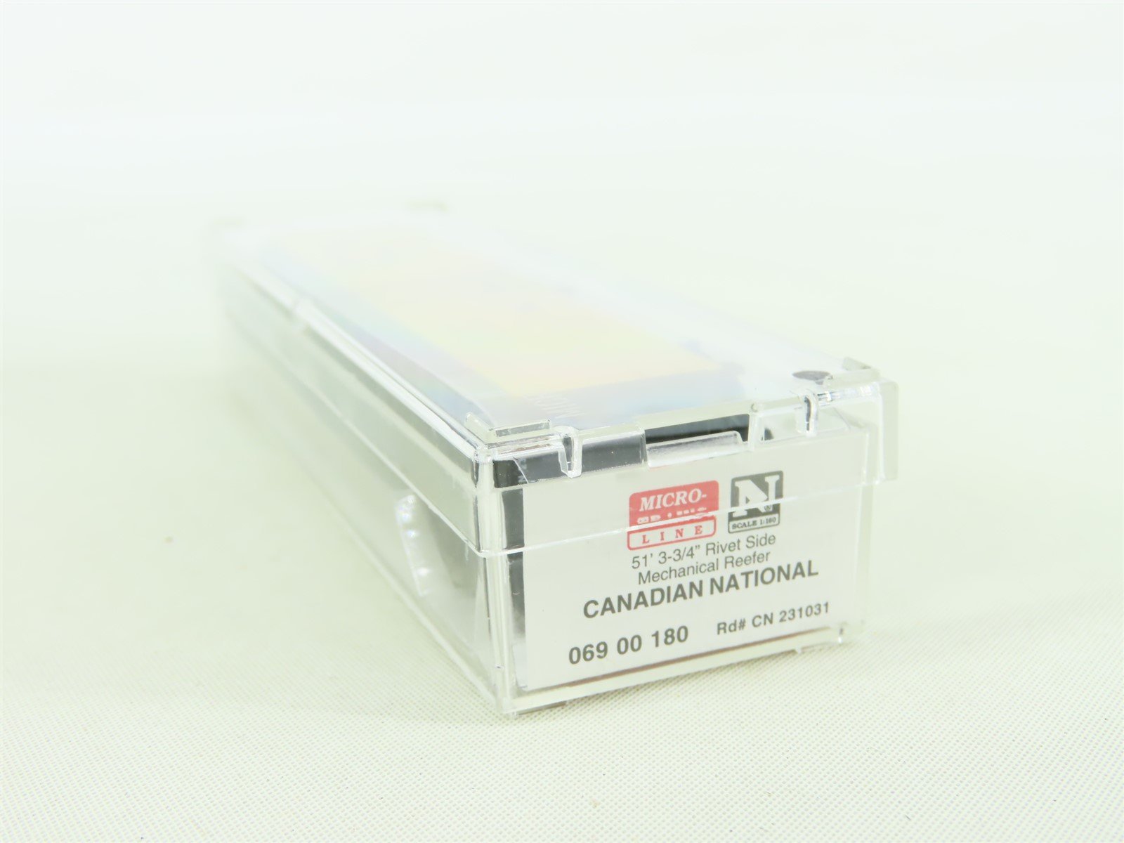 N Scale Micro-Trains MTL #06900180 CN Canadian National Mechanical Reefer 231031