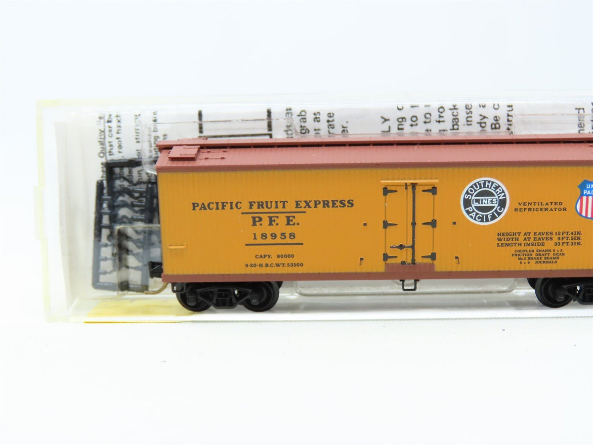 N Micro-Trains MTL #47060 SP UP PFE Pacific Fruit Express 40&#39; Wood Reefer #18958