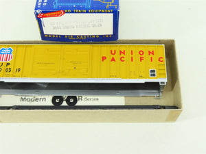 HO Scale Roundhouse Kit 3641 UP Union Pacific 50' Double Door Box Car #300319