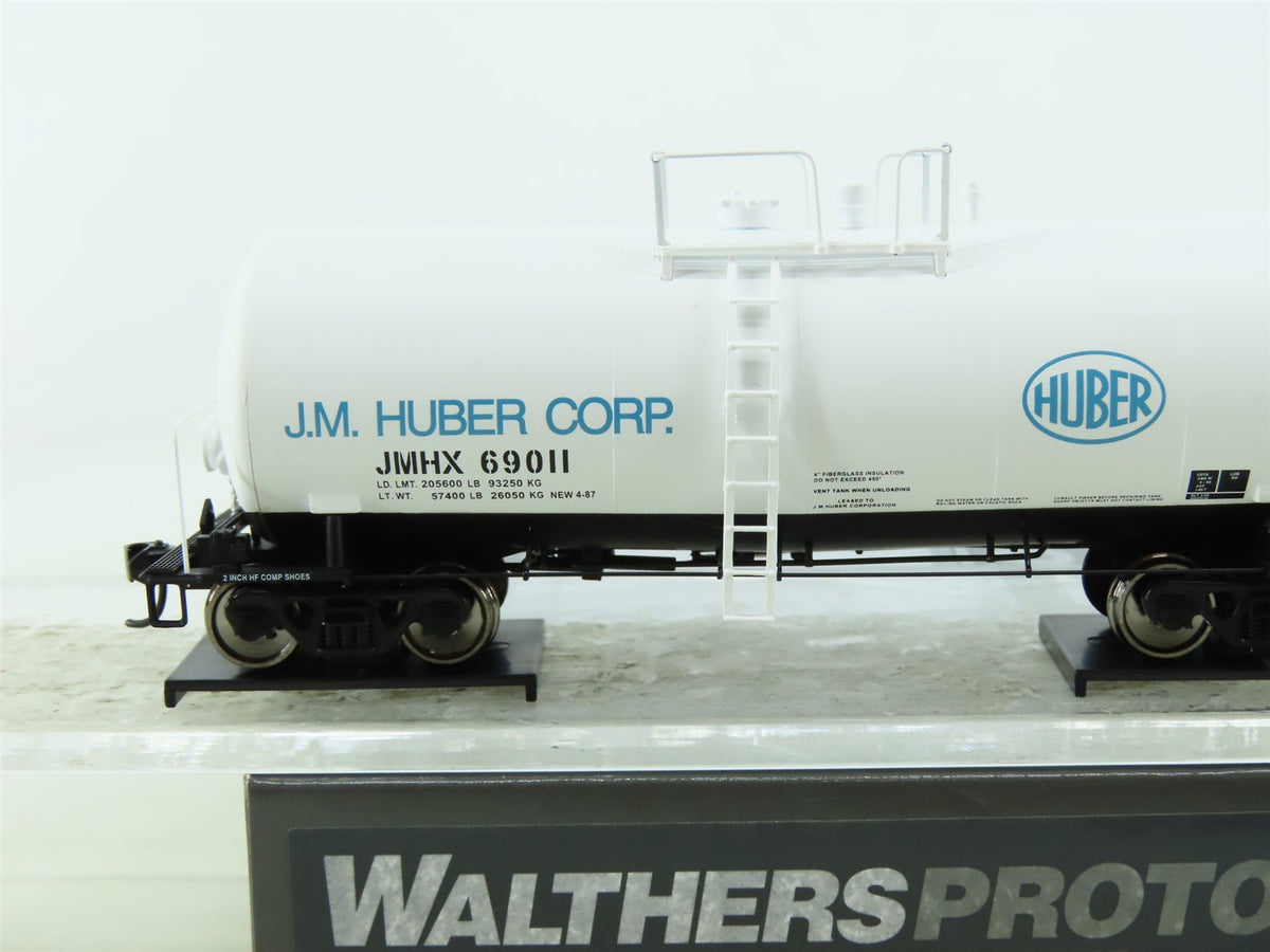 HO Scale Walthers Proto 920-100133 JMHX JM Huber Corp 40&#39; Tank Car #69011
