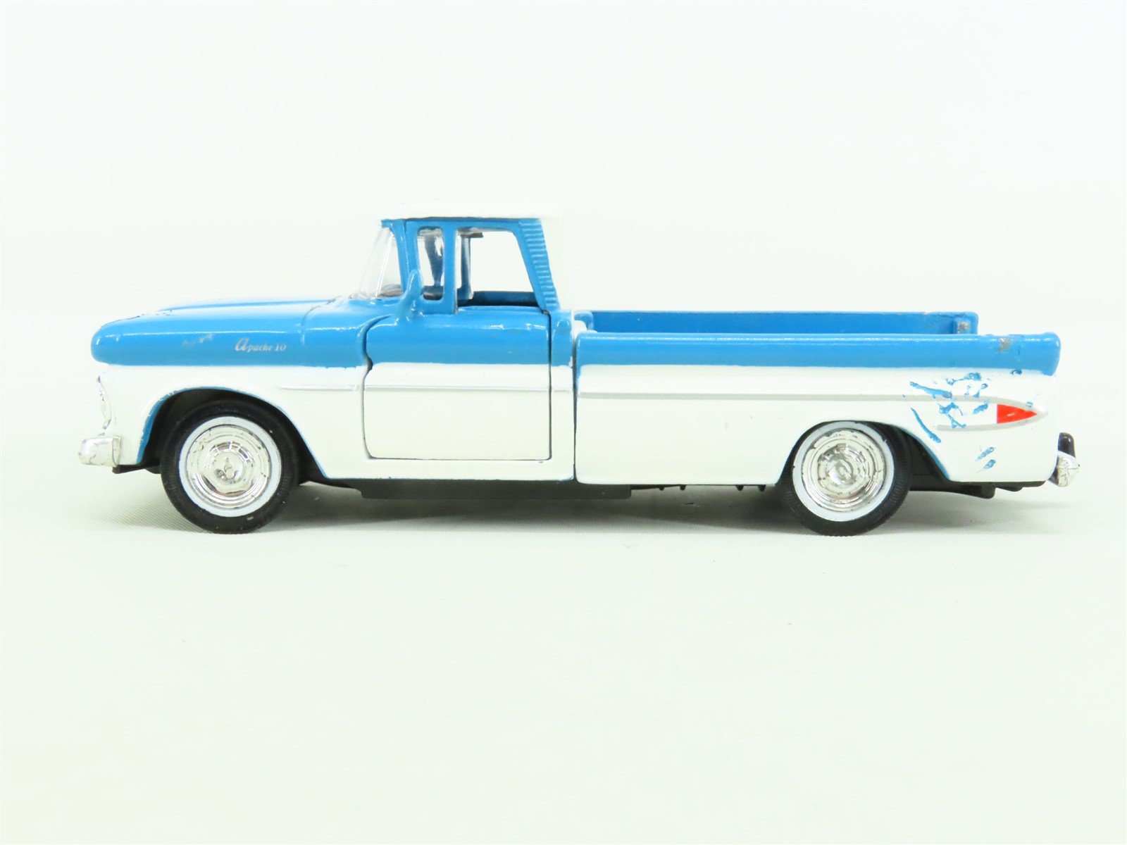 N Scale 1961 C Class Pickup Kit by Showcase Miniatures (134 N Scale 1961 C Class Pickup Kit by Showcase Miniatures (134