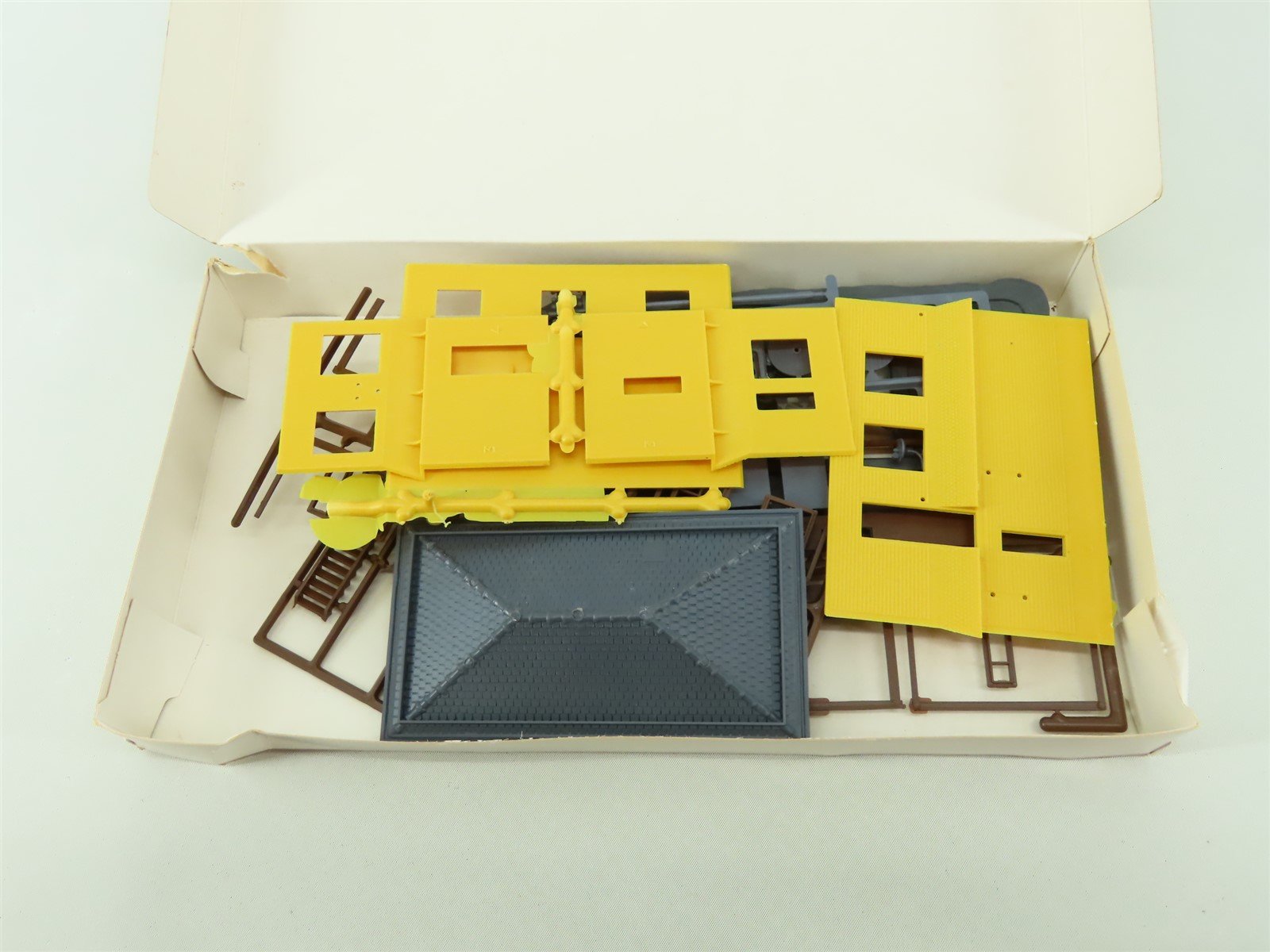 HO 1/87 Scale TYCO Kit #7773 Interlocking Tower - Model Train Market