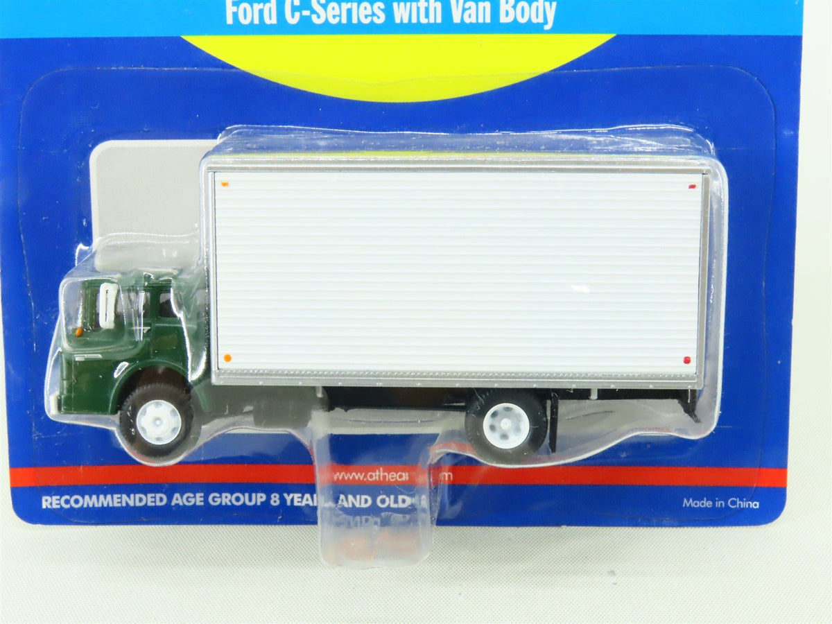 HO 1/87 Scale Athearn #02744 Green Ford C-Series Truck w/ Van Body