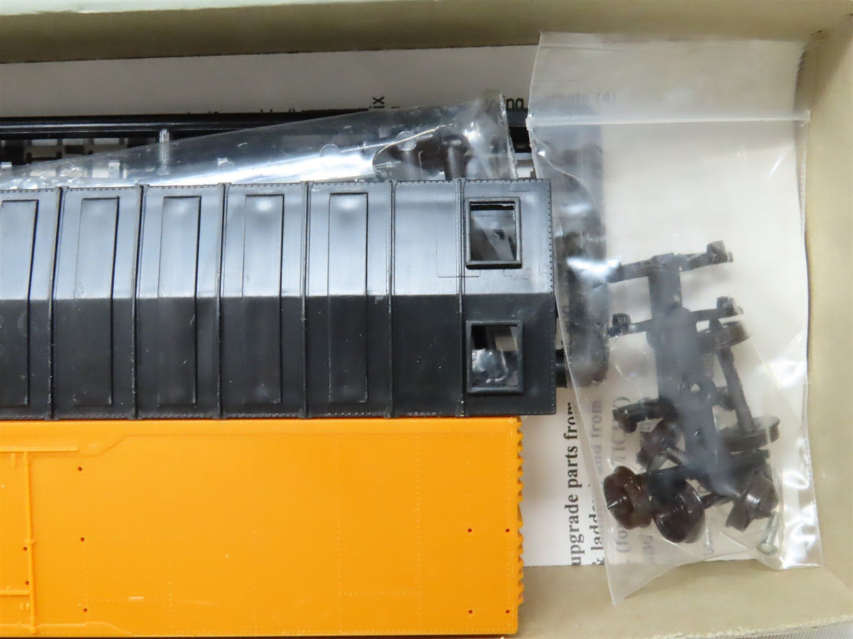 HO Scale C&amp;BT Shops Kit R200 Undecorated Iced Refrigerator Car