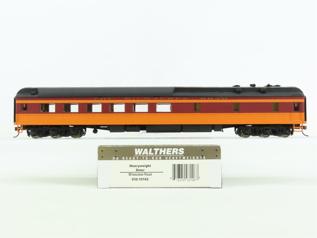 HO Scale Walthers #932-10162 MILW Milwaukee Road &quot;Hiawatha&quot; Diner Passenger