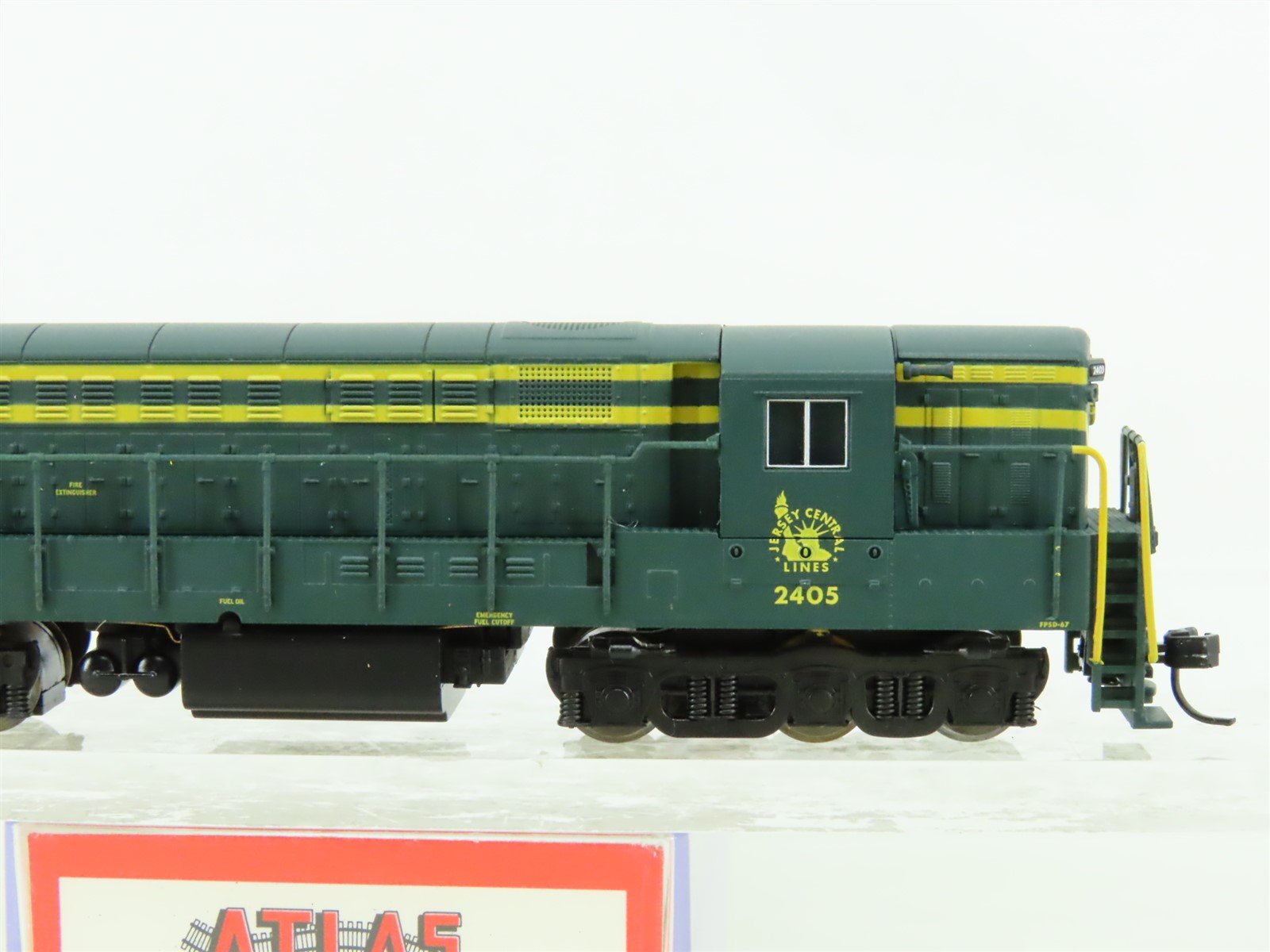 N Atlas 49533 CNJ Jersey Central FM H24-66 Trainmaster Diesel #2405 - DCC Ready