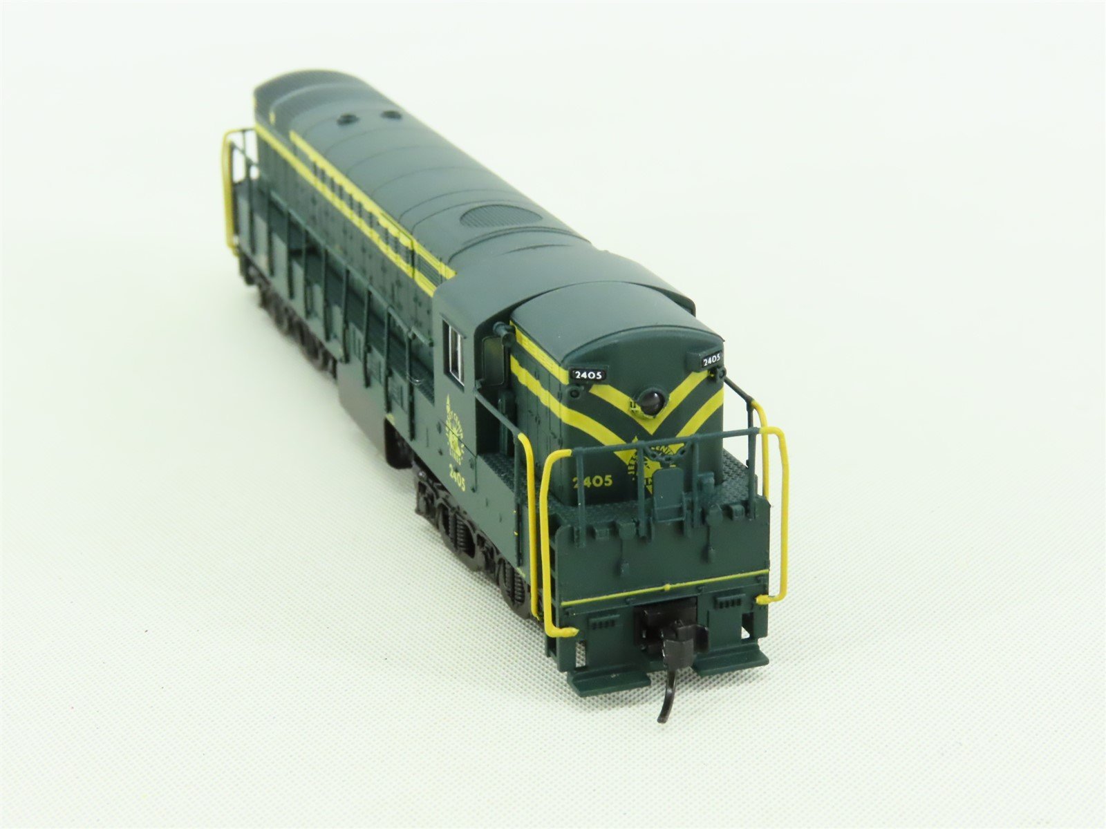 N Atlas 49533 CNJ Jersey Central FM H24-66 Trainmaster Diesel #2405 - DCC Ready