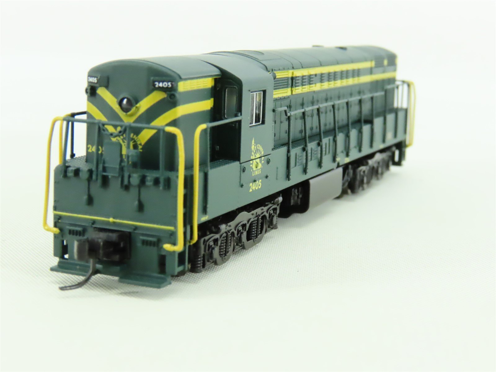 N Atlas 49533 CNJ Jersey Central FM H24-66 Trainmaster Diesel #2405 - DCC Ready