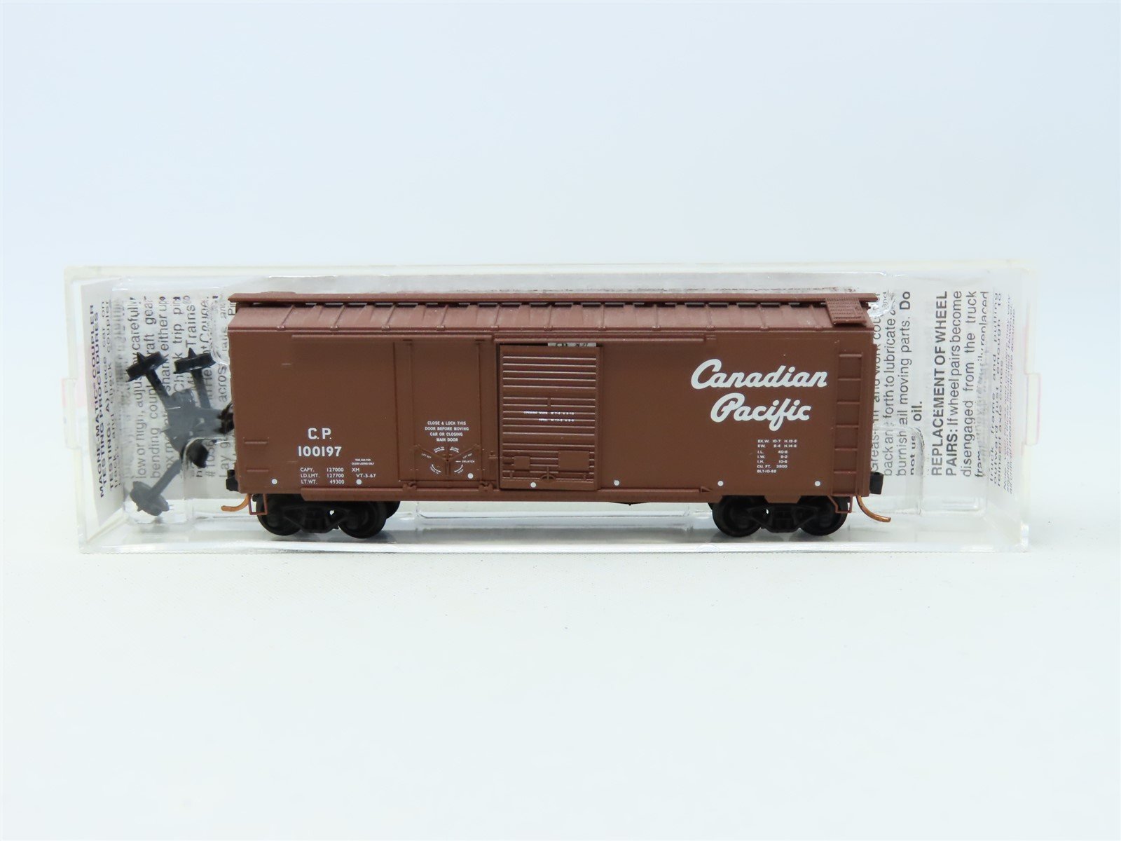 N Scale Micro-Trains MTL #22110 CP Canadian Pacific 40' Box Car #100197