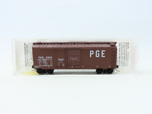 N Scale Micro-Trains MTL #22070 PGE Pacific Great Eastern 40' Box Car #4942