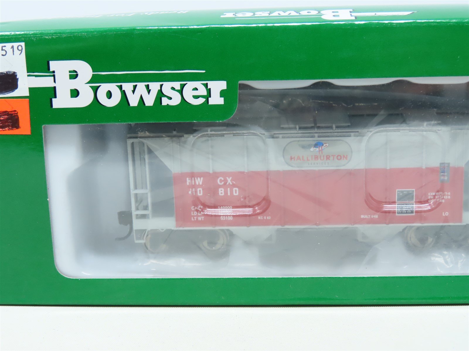 HO Scale Bowser #42227 HWCX Halliburton Services 2-Bay Covered Hopper #40810