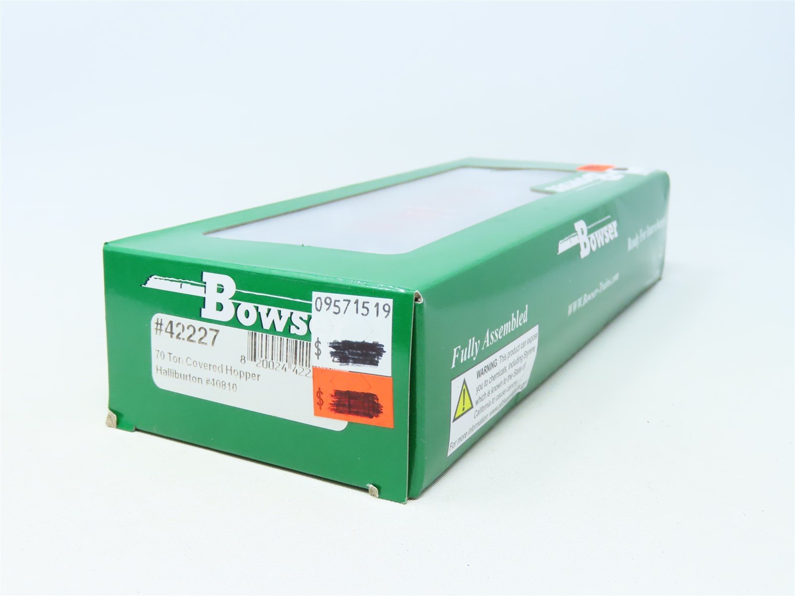 HO Scale Bowser #42227 HWCX Halliburton Services 2-Bay Covered Hopper #40810