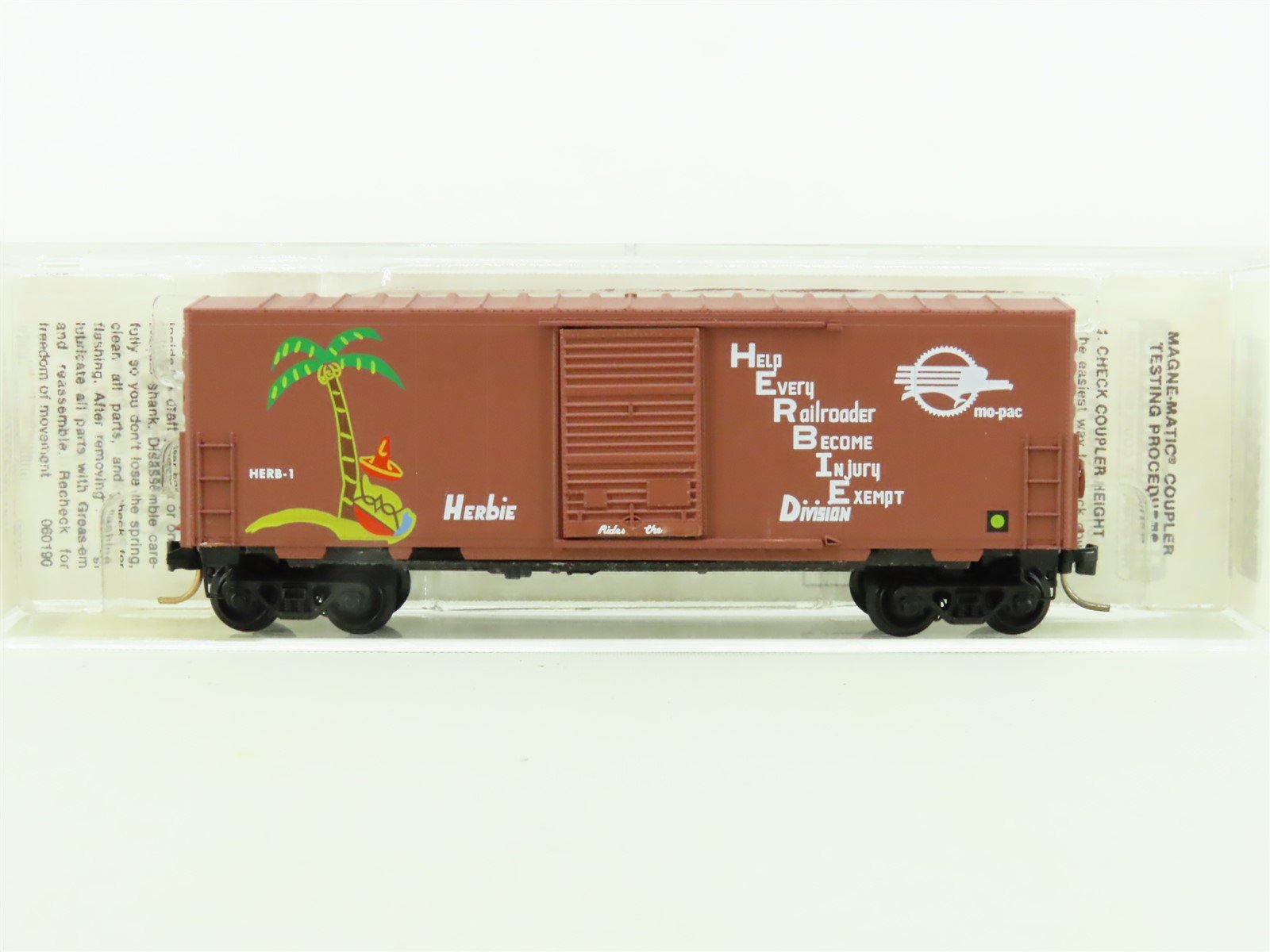 N Micro-Trains MTL 24220 MP Missouri Pacific Mo-Pac "Herbie" 40' Box Car No#