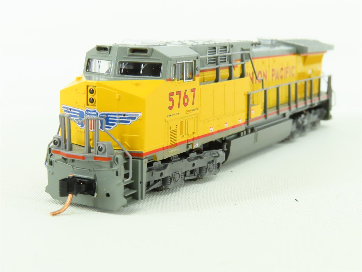 N Scale KATO 176-7006 UP Union Pacific GE AC4400CW Diesel Locomotive #5767 w/DCC
