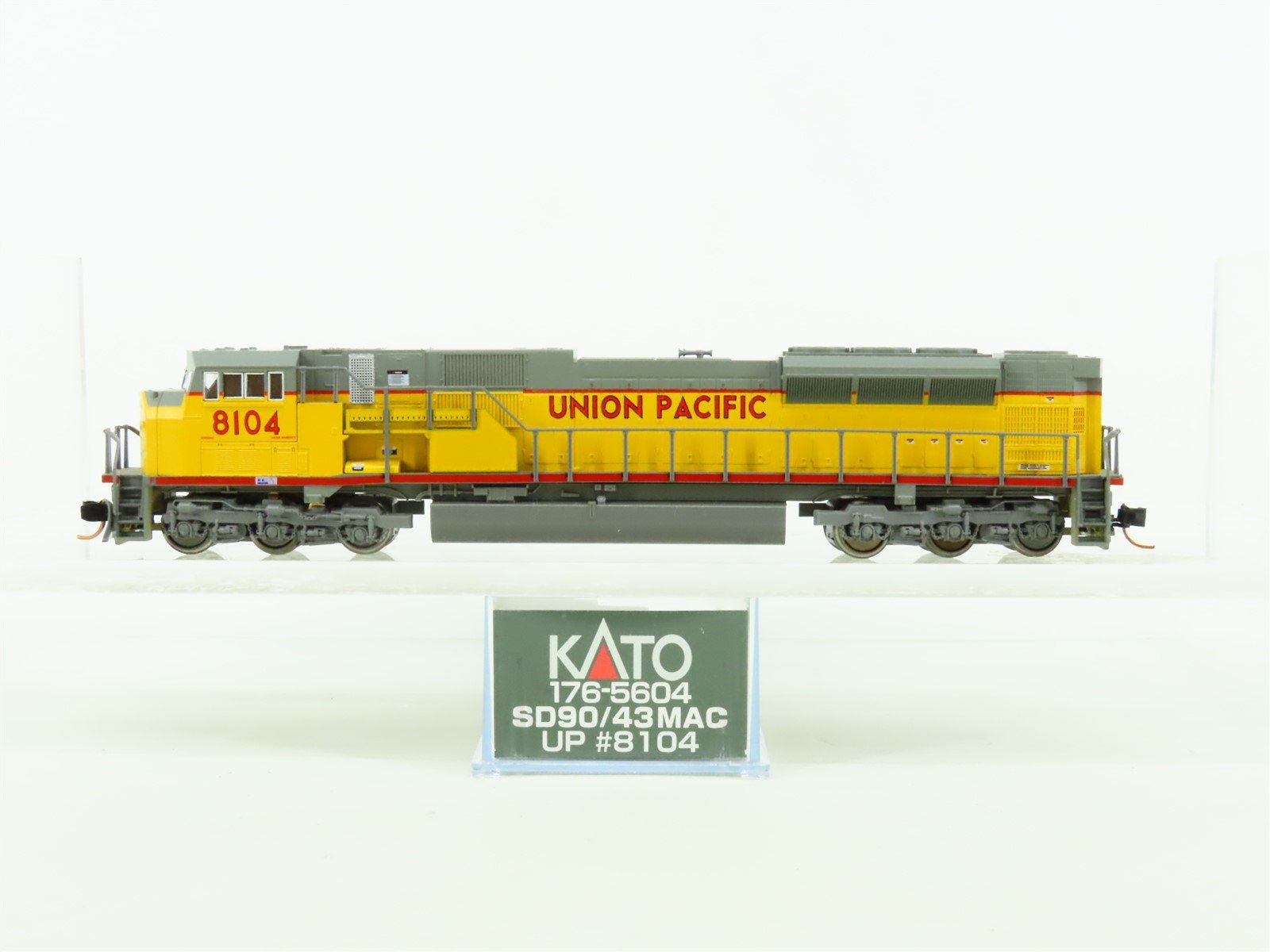 N Scale KATO 176-5604 UP Union Pacific EMD SD90/43MAC Diesel #8104 w/DCC