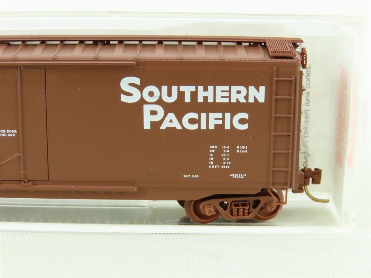 N Micro-Trains MTL 32160 SP Southern Pacific Hydra-Cushion 50&#39; Box Car #672925