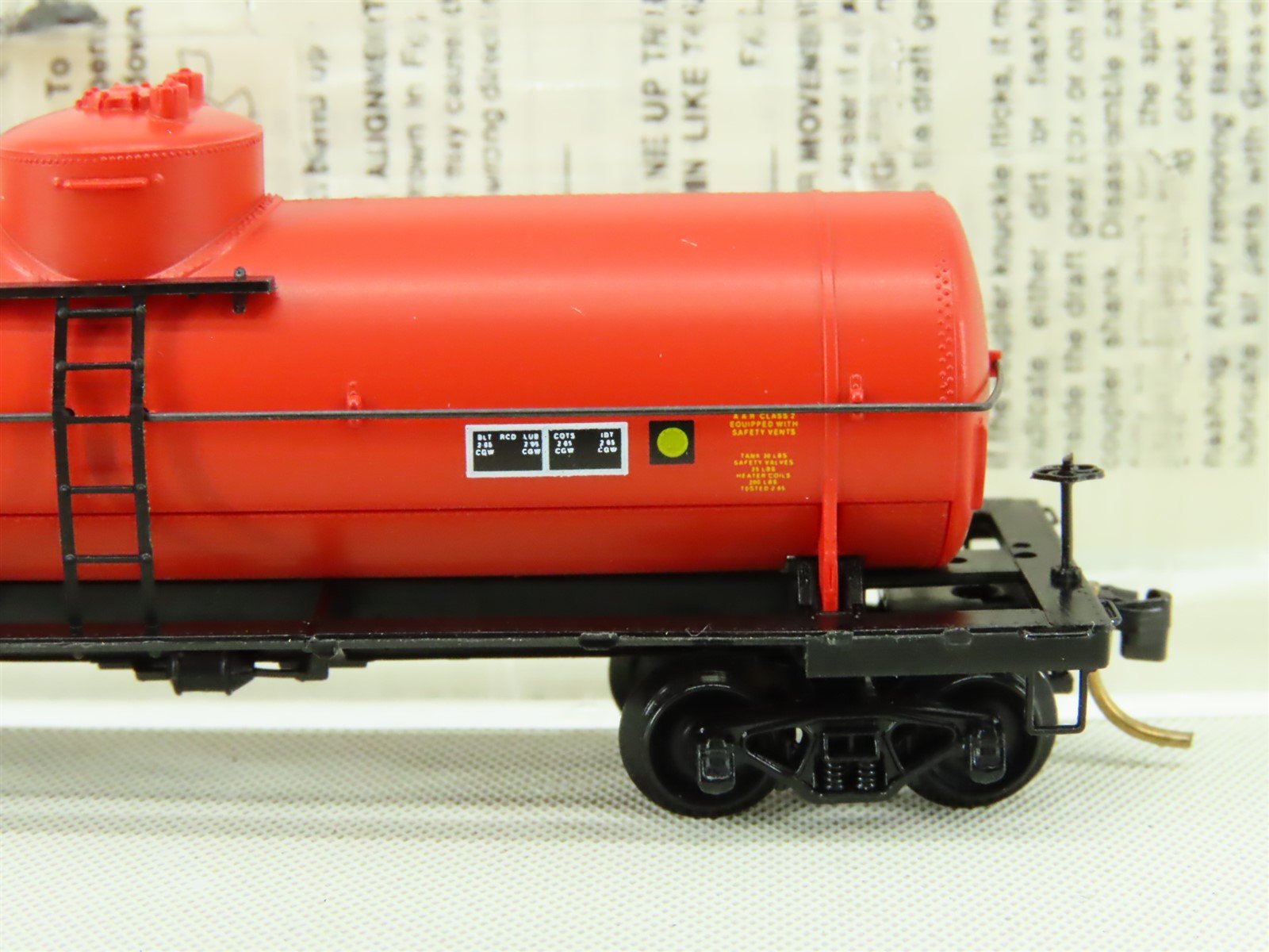 N Micro-Trains MTL 65300 CGW Chicago Great Western 39' Single Dome Tank Car #285