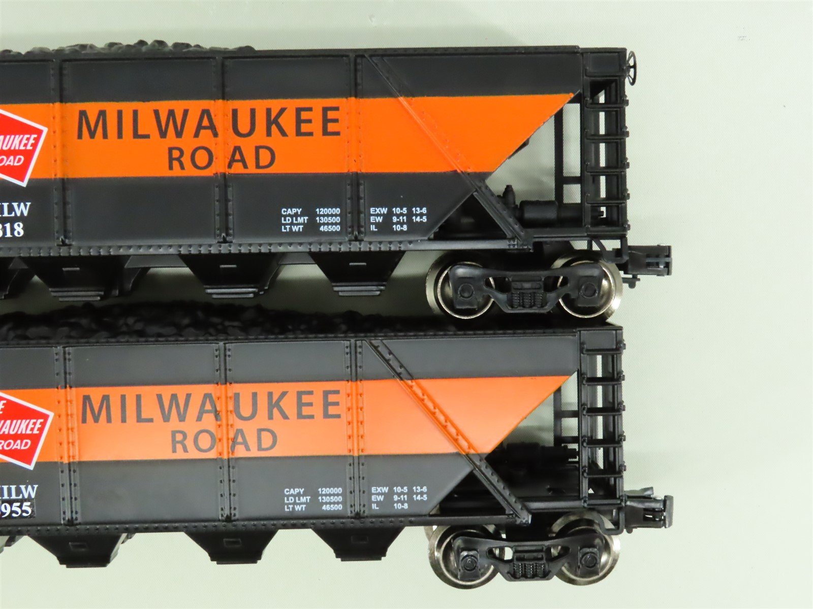 O Gauge 3-Rail Menards 279-8949 MILW Milwaukee Road 4-Bay Hoppers w/Load 6-Pack