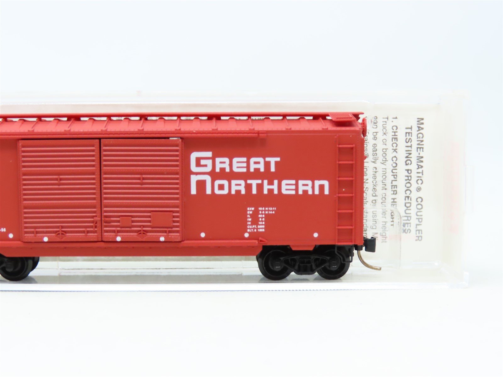 N Scale Micro-Trains MTL 23210 GN 'Circus Train Car' 40' Double Door Boxcar 3484